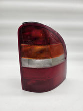 Ford Mondeo I II rear light right 93BG13N004EB 96BG13A602CA station wagon